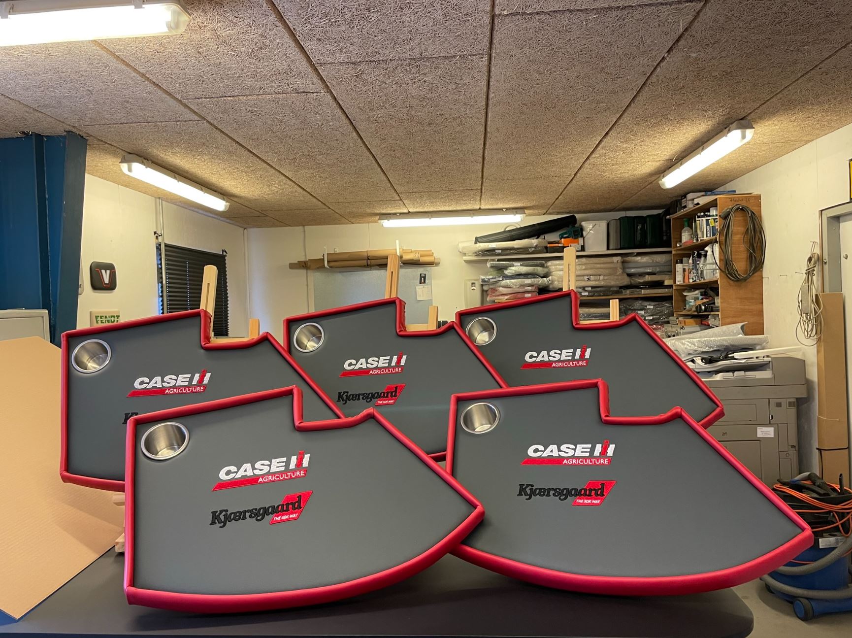 Tractor table for Case