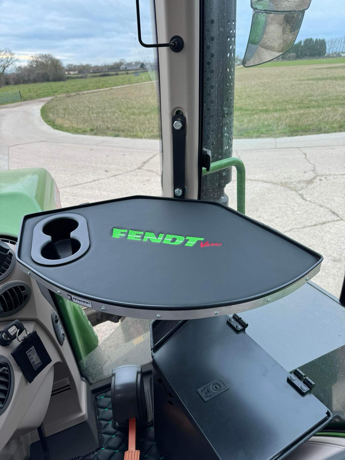 Fendt 700 XL Traktorbord